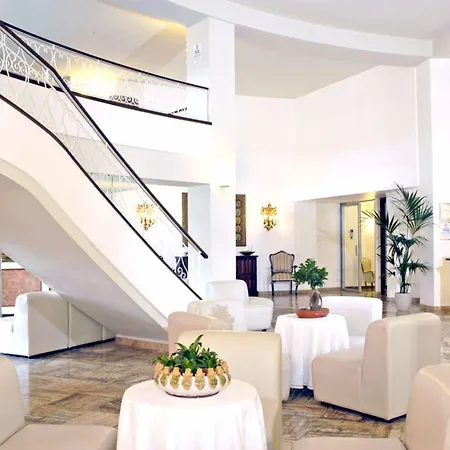 Palace Hotel