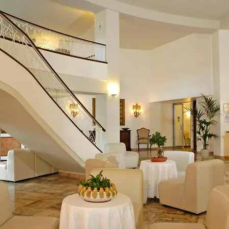 Hotel Palace