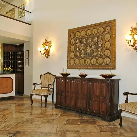 Hotel Palace